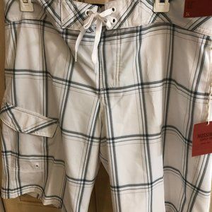 Mens lightweight plaid shorts